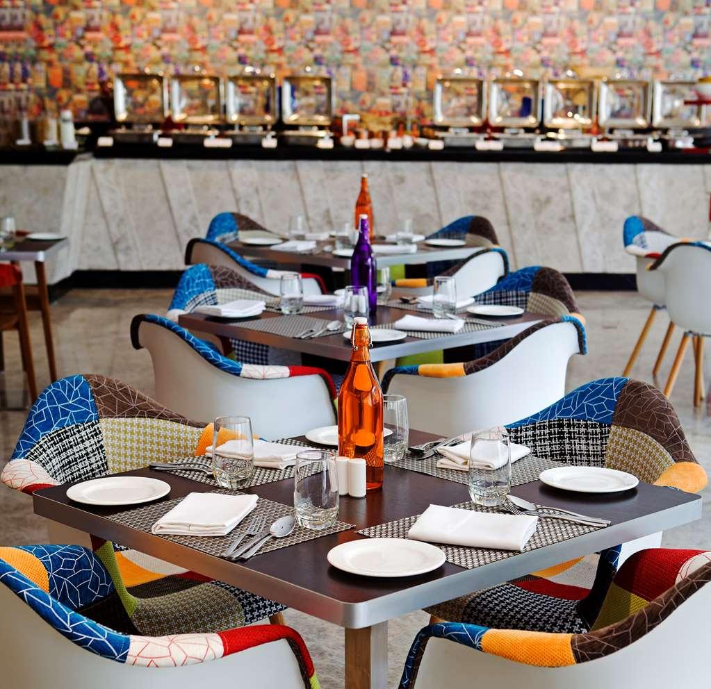 Zone By The Park Coimbatore Restaurant foto